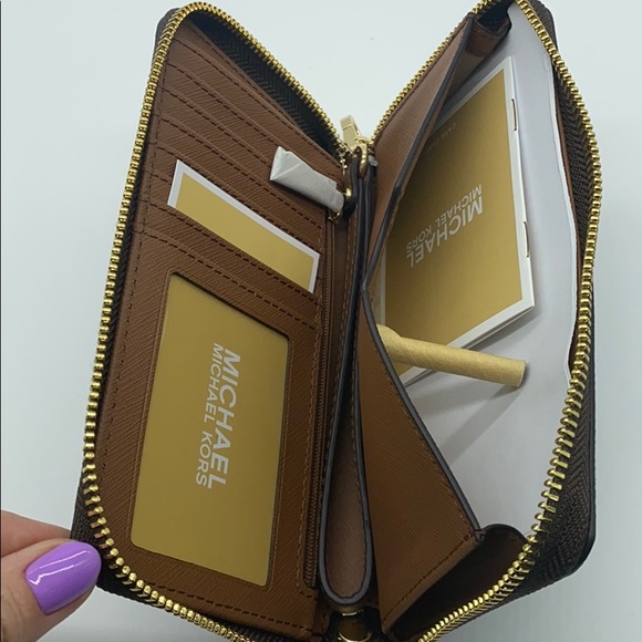 Michael Kors Jet Set Travel Phone Wallet Wristlet - Picture 14 of 16